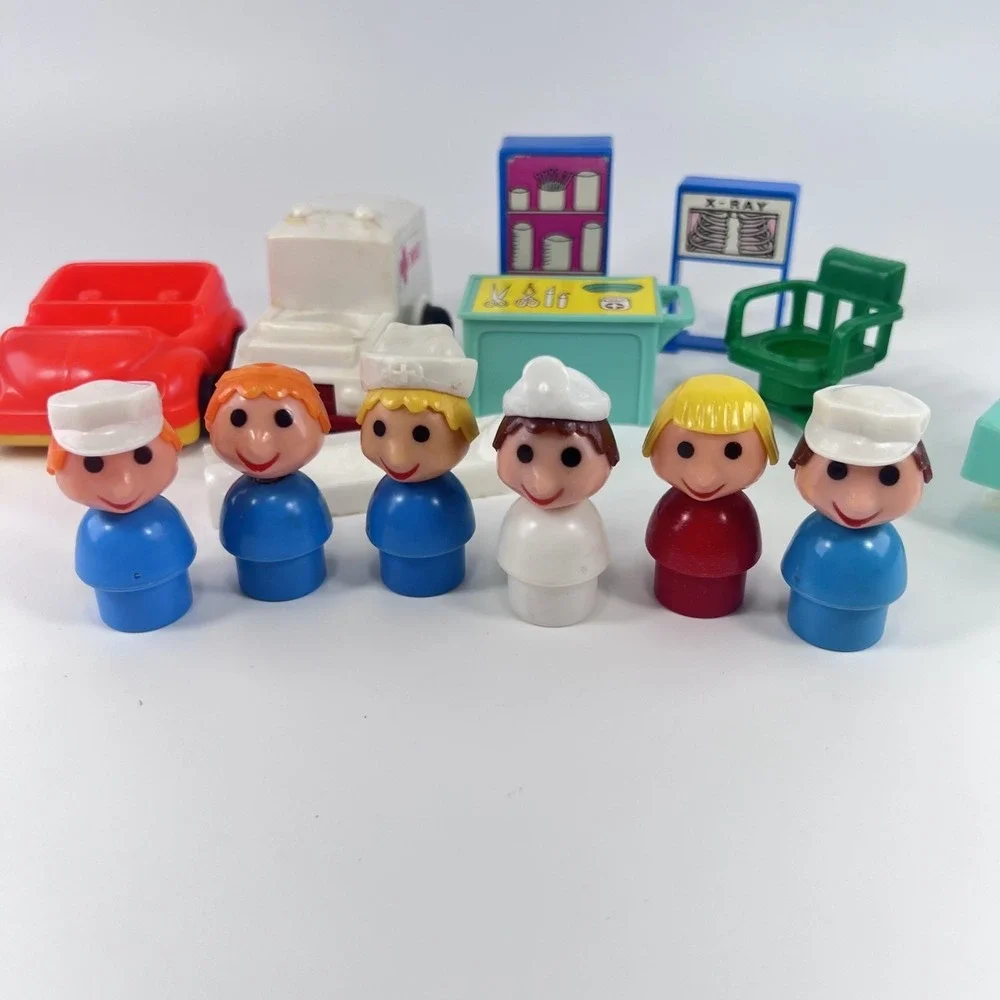 Vintage‎ Little People Style Hospital Playset – Knock Off – Made in Hong Kong